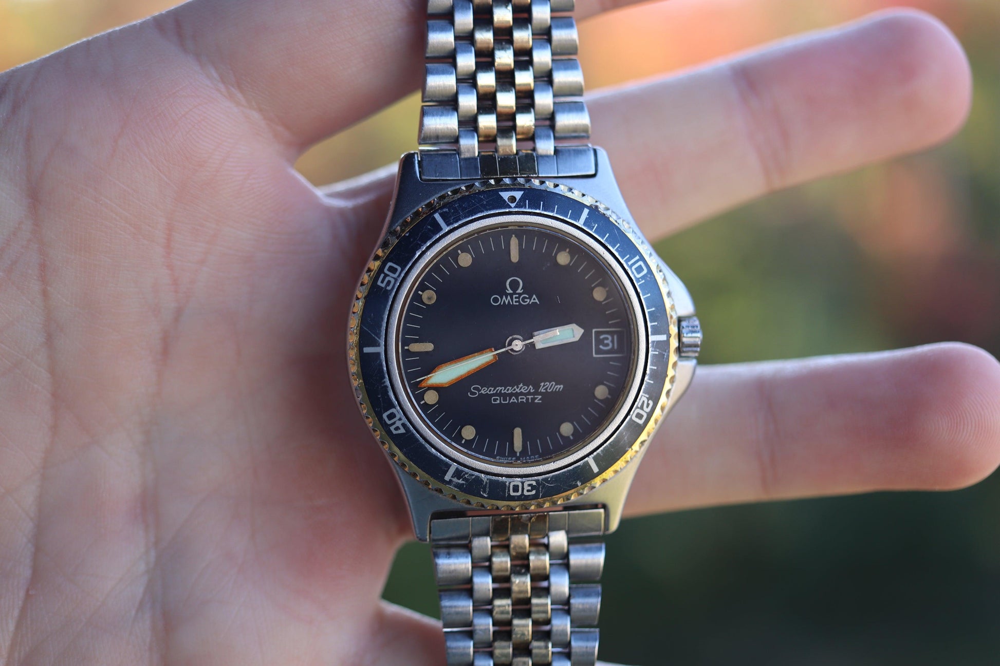 Very rare 2 tones Omega Seamaster 1337 - www.watchvault.ca