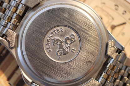 Very rare 2 tones Omega Seamaster 1337 - www.watchvault.ca